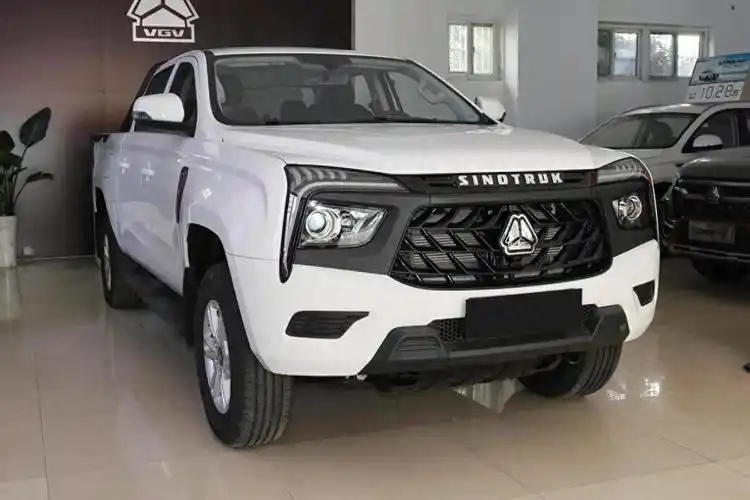 中国重汽新款大皮卡上市,外观很个性时尚,搭载2.0t柴油动力