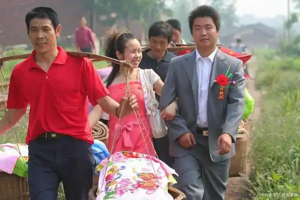 农村相亲,没房没车的农村人,结婚越来越困难