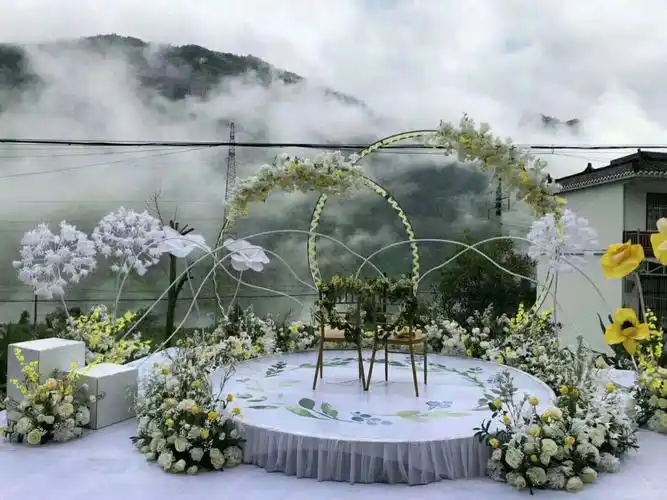 农村婚礼布景一定要请婚庆吗